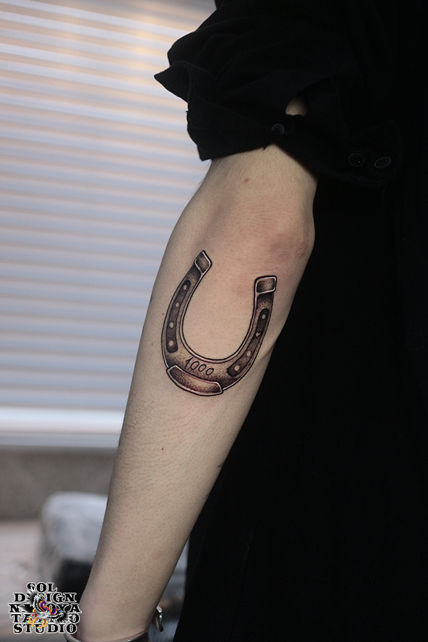 大須　タトゥー